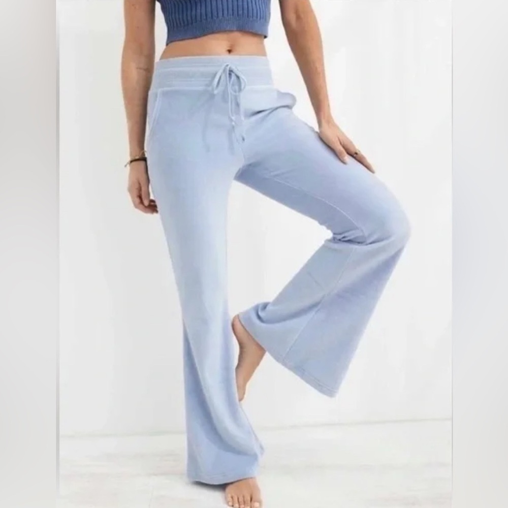Aerie Womens Jogger Flare Velour Material L